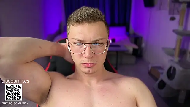 Snapshot of iron__chap chatting on 7, 11, 2025 iron chap online show from 7, 11, 2025