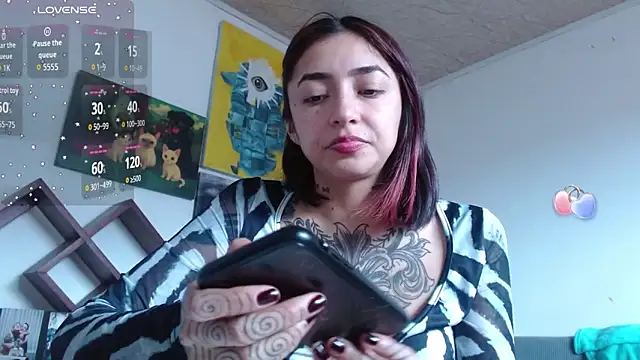 ZoeBakers  online show from 13, 2, 2026