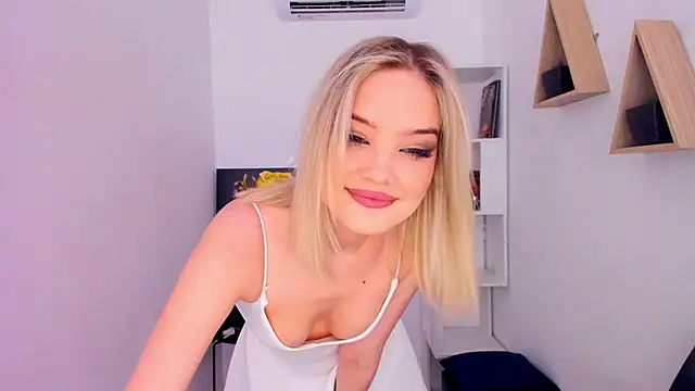 FloweryLove 1 online show from 21, 3, 2025