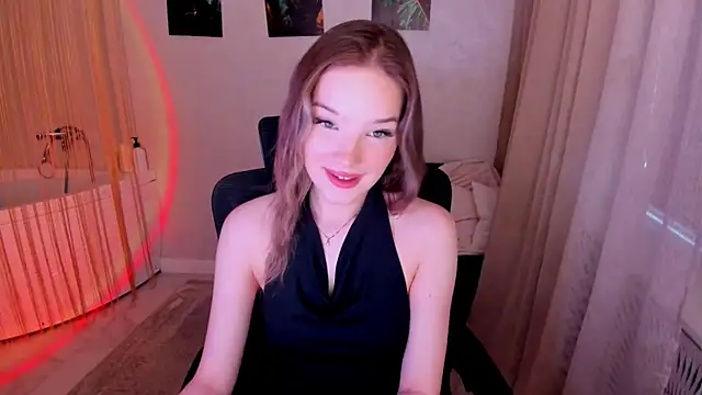 FloweryLove 1 online show from 12, 3, 2026