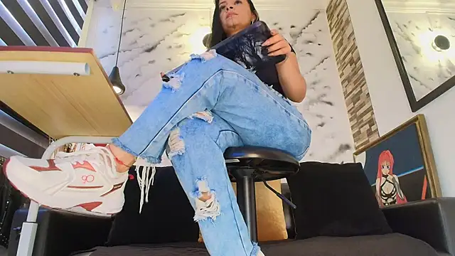 Snapshot of Sophie_LittleS chatting on 3, 3, 2026 Sophie LittleS online show from 3, 3, 2026