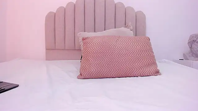 sarita duque online show from 7, 11, 2025