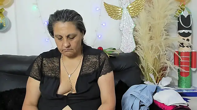 merlyna goldens online show from 15, 12, 2025