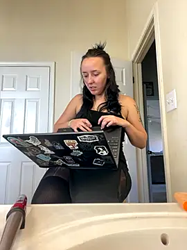 clarasosaa online show from 31, 10, 2025