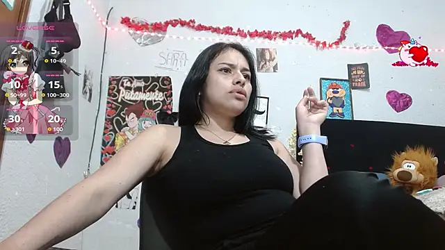 Saray extrovert  online show from 9, 10, 2025