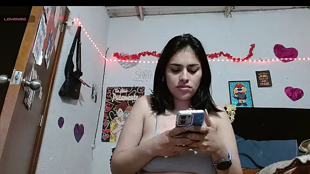 Saray extrovert  online show from 24, 9, 2025