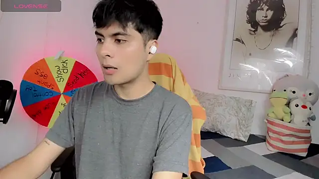 lucas cute online show from 3, 1, 2025