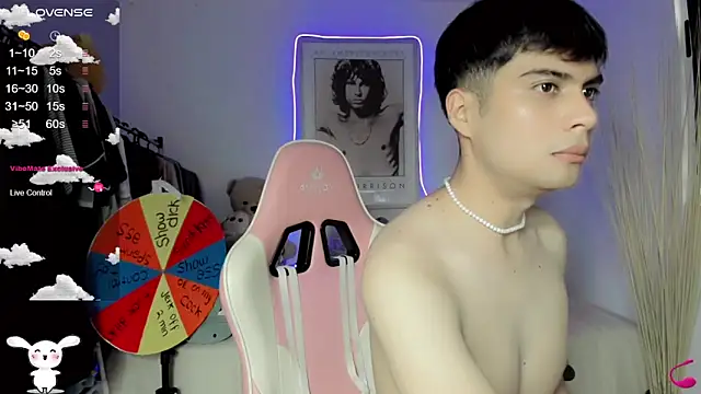 lucas cute online show from 26, 2, 2025