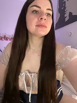 EllyNora online show from 4, 12, 2025