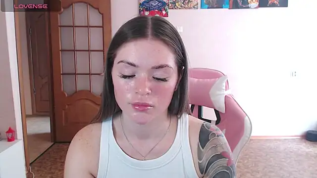 miaacatt online show from 18, 4, 2026