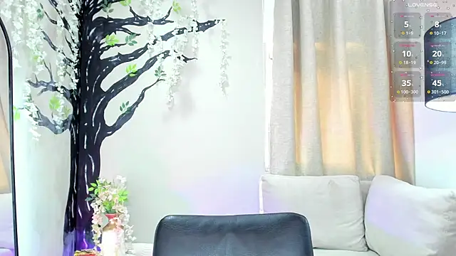 Paula Desousa online show from 12, 11, 2025