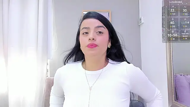 Paula Desousa online show from 26, 9, 2025