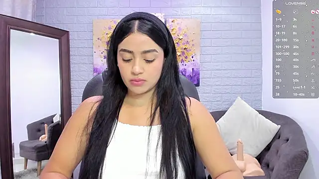 Paula Desousa online show from 4, 3, 2026