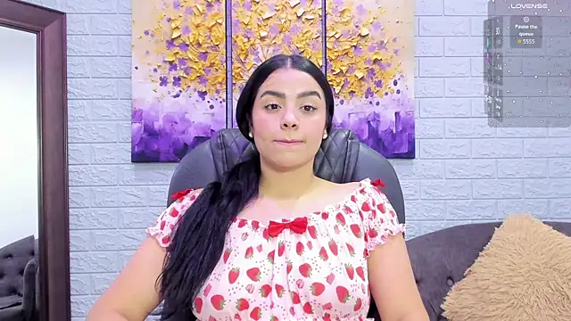 Paula Desousa online show from 11, 9, 2025