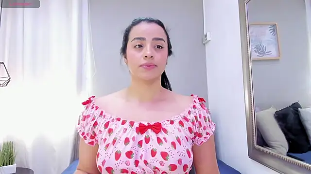 Paula Desousa online show from 16, 9, 2025