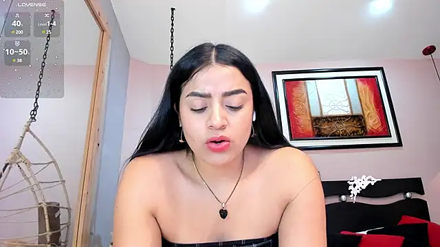 Paula Desousa online show from 8, 3, 2025