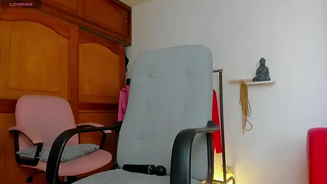 hotcookie28 online show from 3, 3, 2025