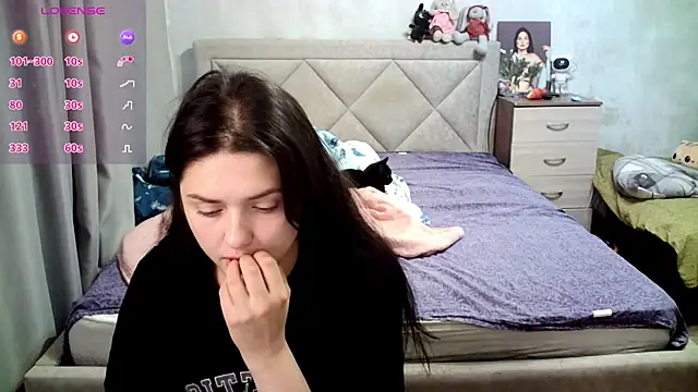 Snapshot of juliettkalen chatting on 8, 7, 2026 juliettkalen online show from 8, 7, 2026