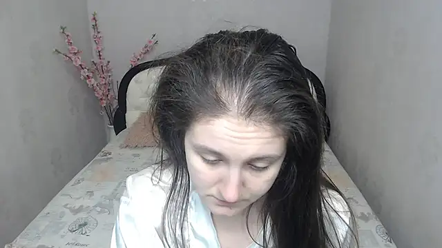 Holliy Cooper online show from 19, 2, 2026