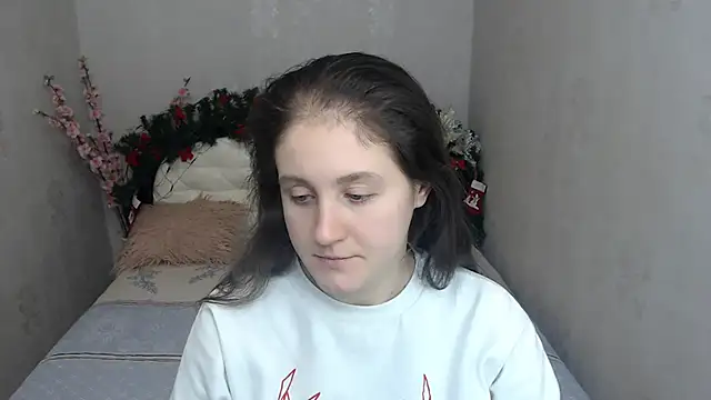 Holliy Cooper online show from 7, 1, 2026