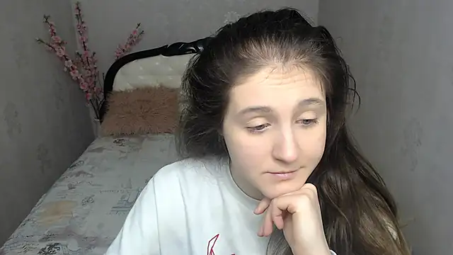 Holliy Cooper online show from 9, 2, 2026