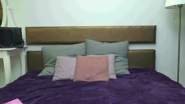 MissYvie online show from 21, 6, 2026