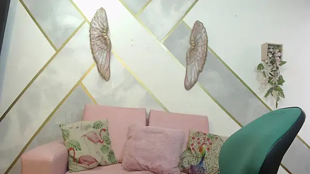 RoxanaCyrano  online show from 18, 12, 2025