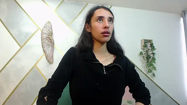 RoxanaCyrano  online show from 7, 11, 2025