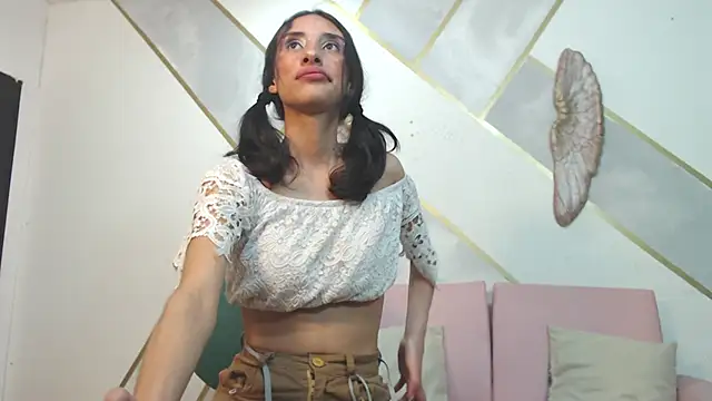 RoxanaCyrano  online show from 18, 2, 2025