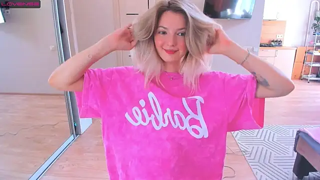 Snapshot of liloneforyou chatting on 3, 10, 2025 liloneforyou online show from 3, 10, 2025