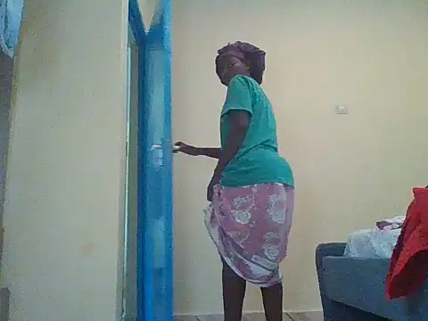 prettychic5 online show from 11, 10, 2025