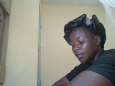 prettychic5 online show from 9, 2, 2026