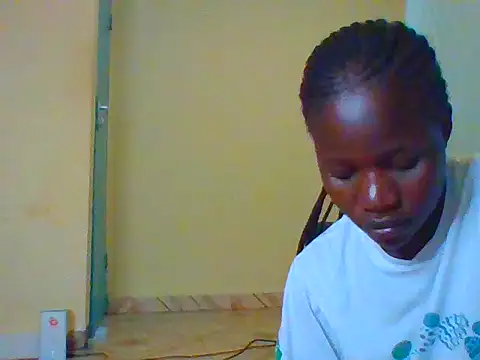 prettychic5 online show from 15, 4, 2026