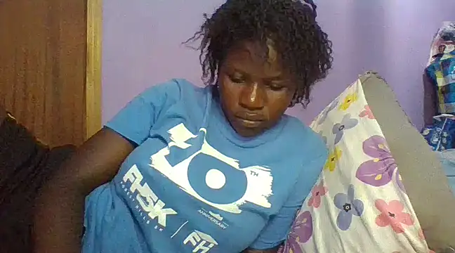 prettychic5 online show from 21, 3, 2025