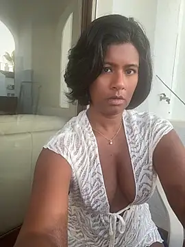 RoseMelanie online show from 8, 6, 2026