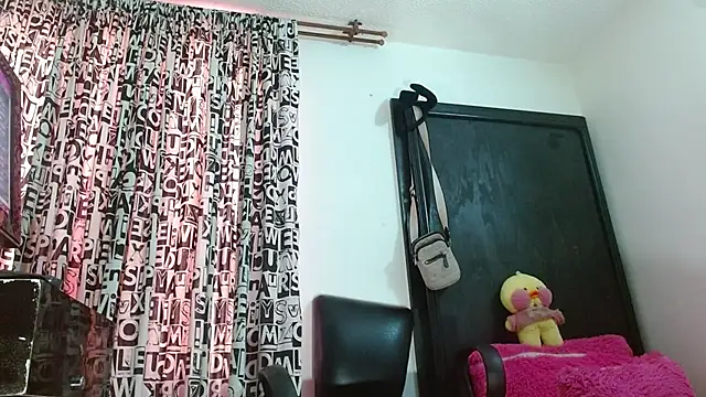 DULCE ZOE online show from 11, 9, 2025