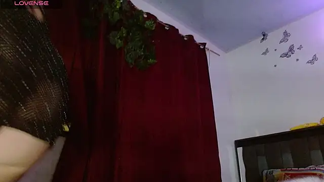 Snapshot of DULCE_ZOE chatting on 24, 2, 2026 DULCE ZOE online show from 24, 2, 2026