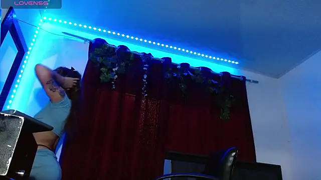 DULCE ZOE online show from 27, 11, 2025