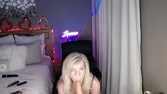 Snapshot of Lenaxox chatting on 23, 1, 2025 Lenaxox online show from 23, 1, 2025