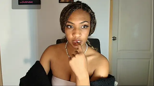 im alivys  online show from 11, 7, 2026