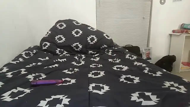 Snapshot of Peachestabby147 chatting on 25, 10, 2025 Peachestabby147 online show from 25, 10, 2025