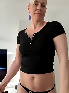 DarleenHot online show from 7, 1, 2025