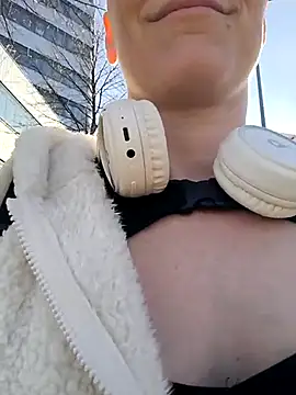 DarleenHot online show from 5, 3, 2025