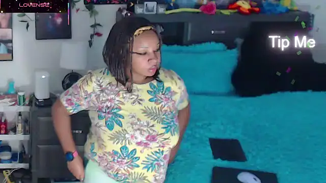 temptressbeauty24 online show from 12, 11, 2025