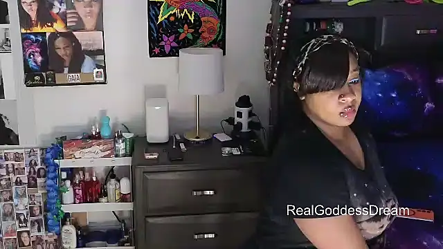 temptressbeauty24 online show from 13, 1, 2026