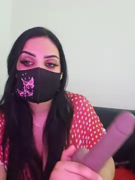 Snapshot of Zeina2024 chatting on 12, 7, 2026 Zeina2024 online show from 12, 7, 2026