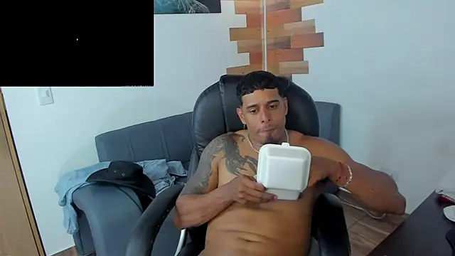 Snapshot of vincen_jose chatting on 24, 2, 2025 vincen jose online show from 24, 2, 2025