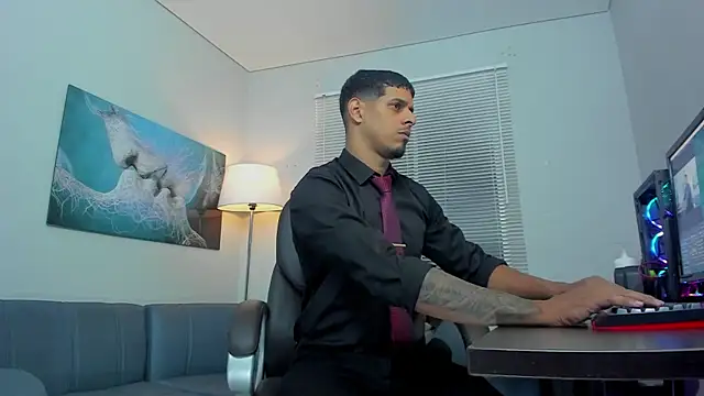 Snapshot of vincen_jose chatting on 13, 10, 2025 vincen jose online show from 13, 10, 2025