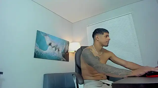 Snapshot of vincen_jose chatting on 17, 12, 2025 vincen jose online show from 17, 12, 2025