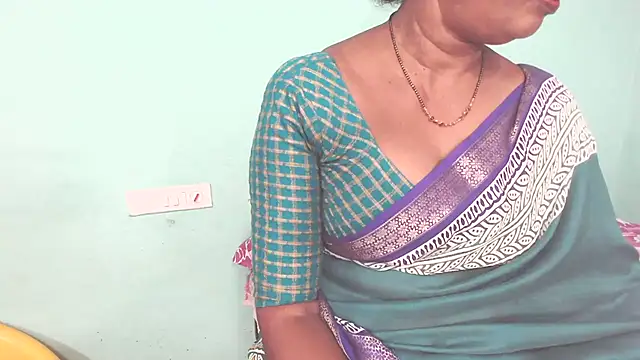 Snapshot of shrutitelugu69 chatting on 15, 7, 2026 shrutitelugu69 online show from 15, 7, 2026